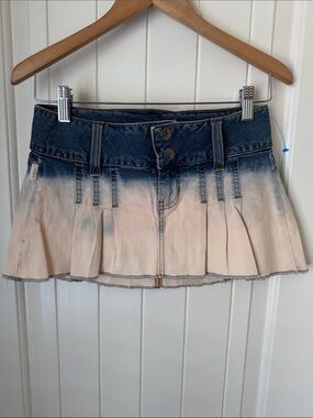 Hollister Blue-to-Cream Pleated Ombre Jean Mini Skirt